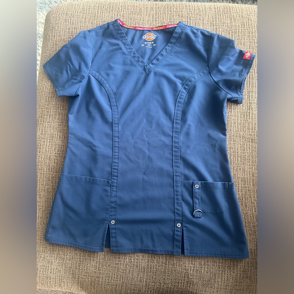 Dickies Ladies Size Small navy Scrub Top